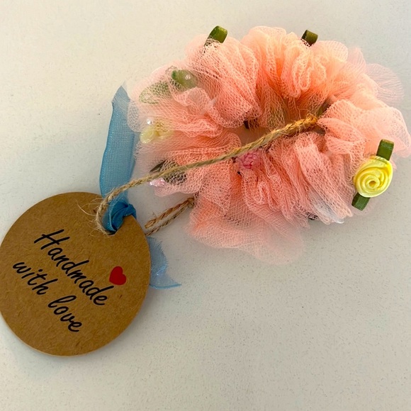 NWT Hair Scruncie Hand-made of mesh + miniature flowers in Aspen CO vintage - Picture 4 of 8